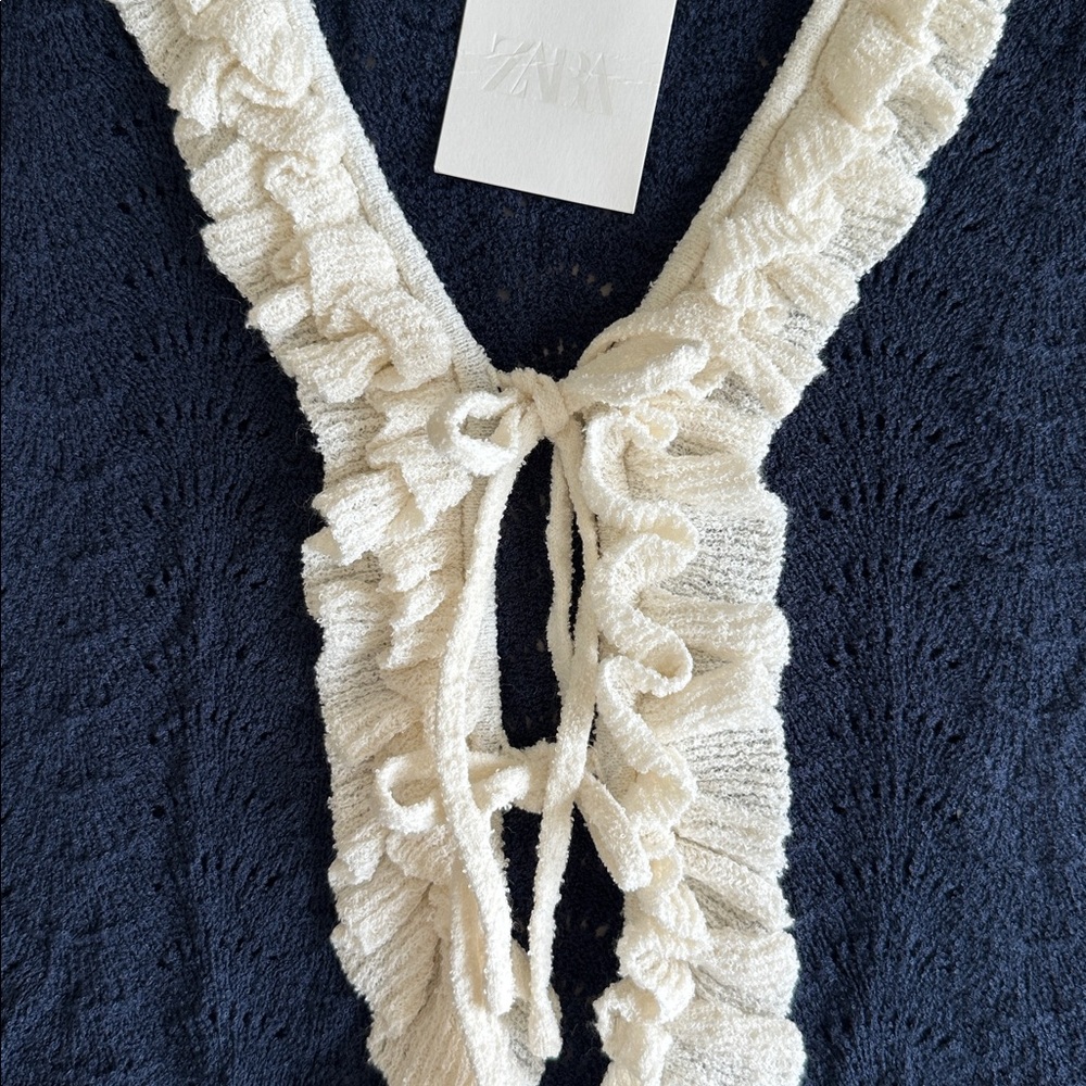 Zara Contrast Ruffle Top - Picture 7 of 9